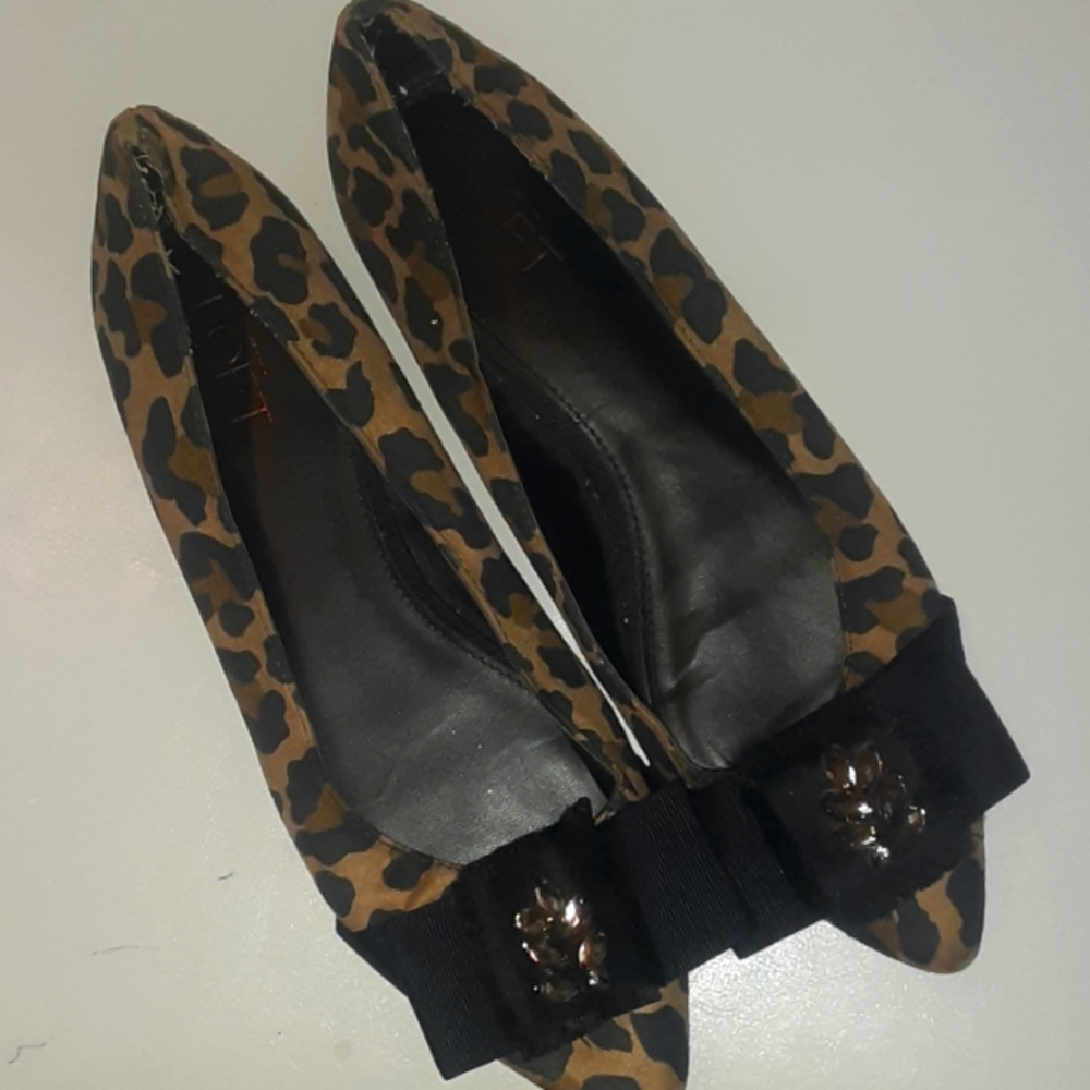 LOFT size 8 leopard print